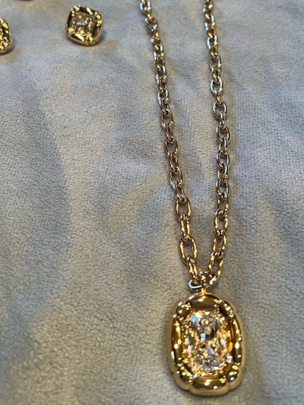 Swarovski gold and crystal jewelry set - necklace, earrings